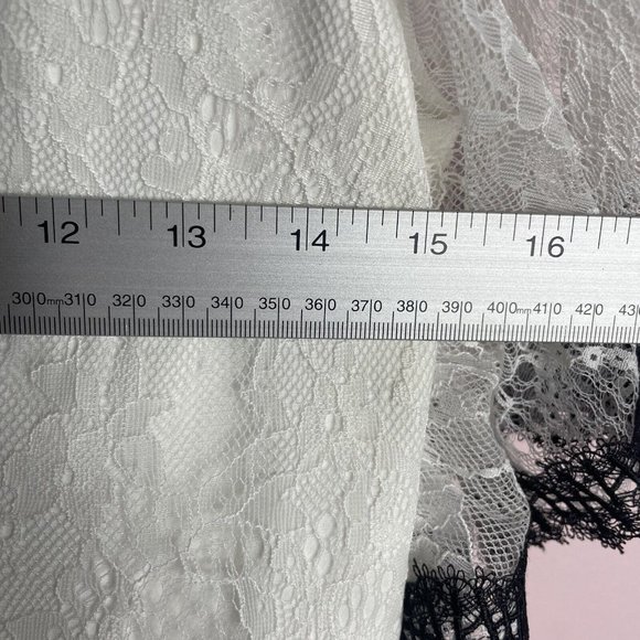 Wolf And Badger Nissa Dress EU 40 US 8 White Black Lace V Neck MIDI Short Sleeve - Picture 9 of 11